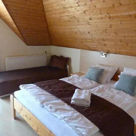 Horizont Nyaralohaz Vonyarcvashegy