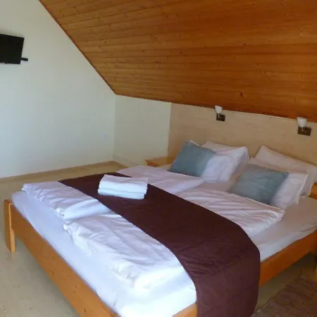 Horizont Nyaralohaz Hébergement de vacances Vonyarcvashegy