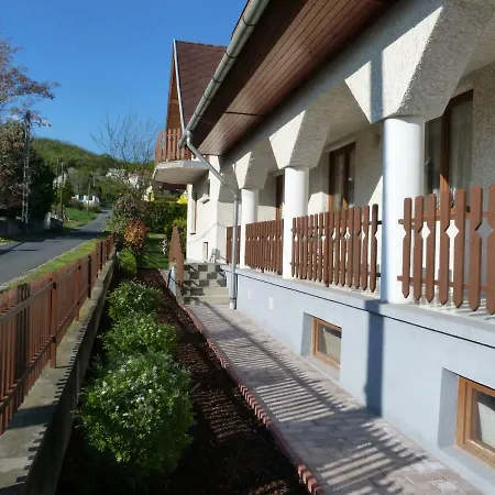 Ferienhaus Horizont Nyaralohaz Vonyarcvashegy