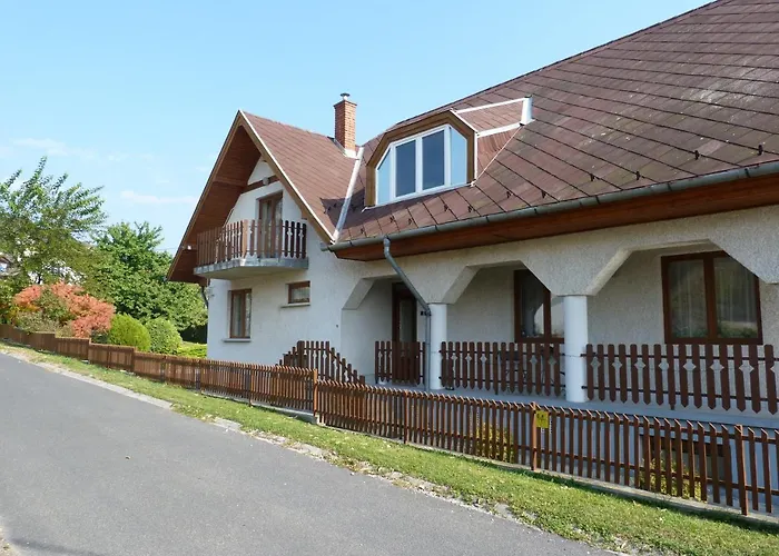 Horizont Nyaralohaz Vonyarcvashegy